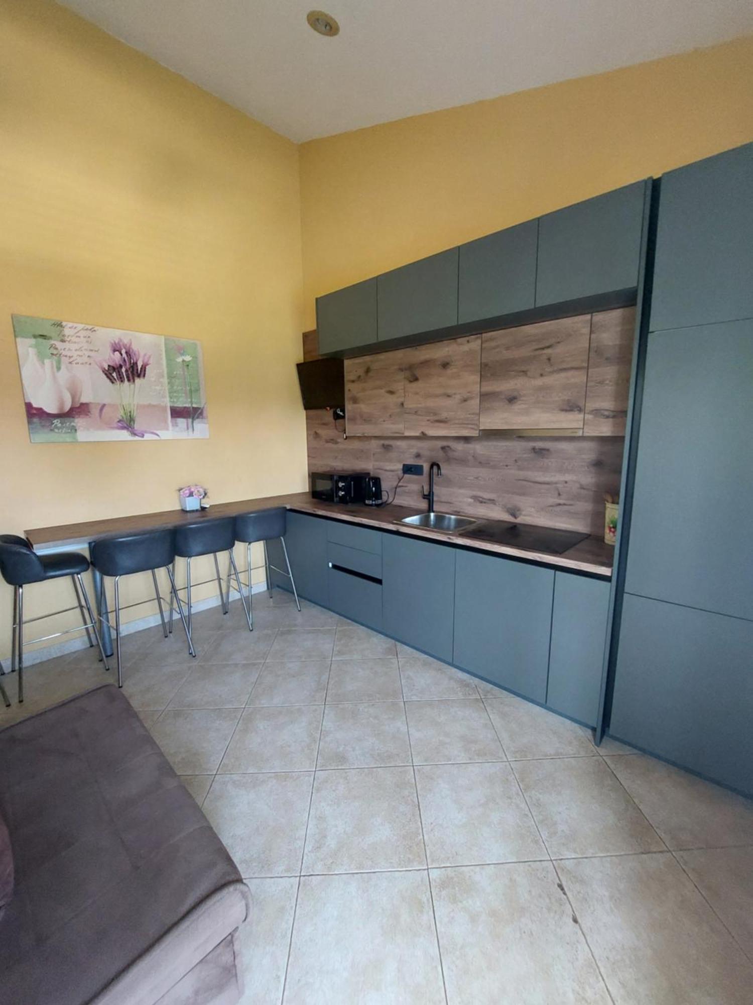 Apartments Vesna Затон Екстериор снимка