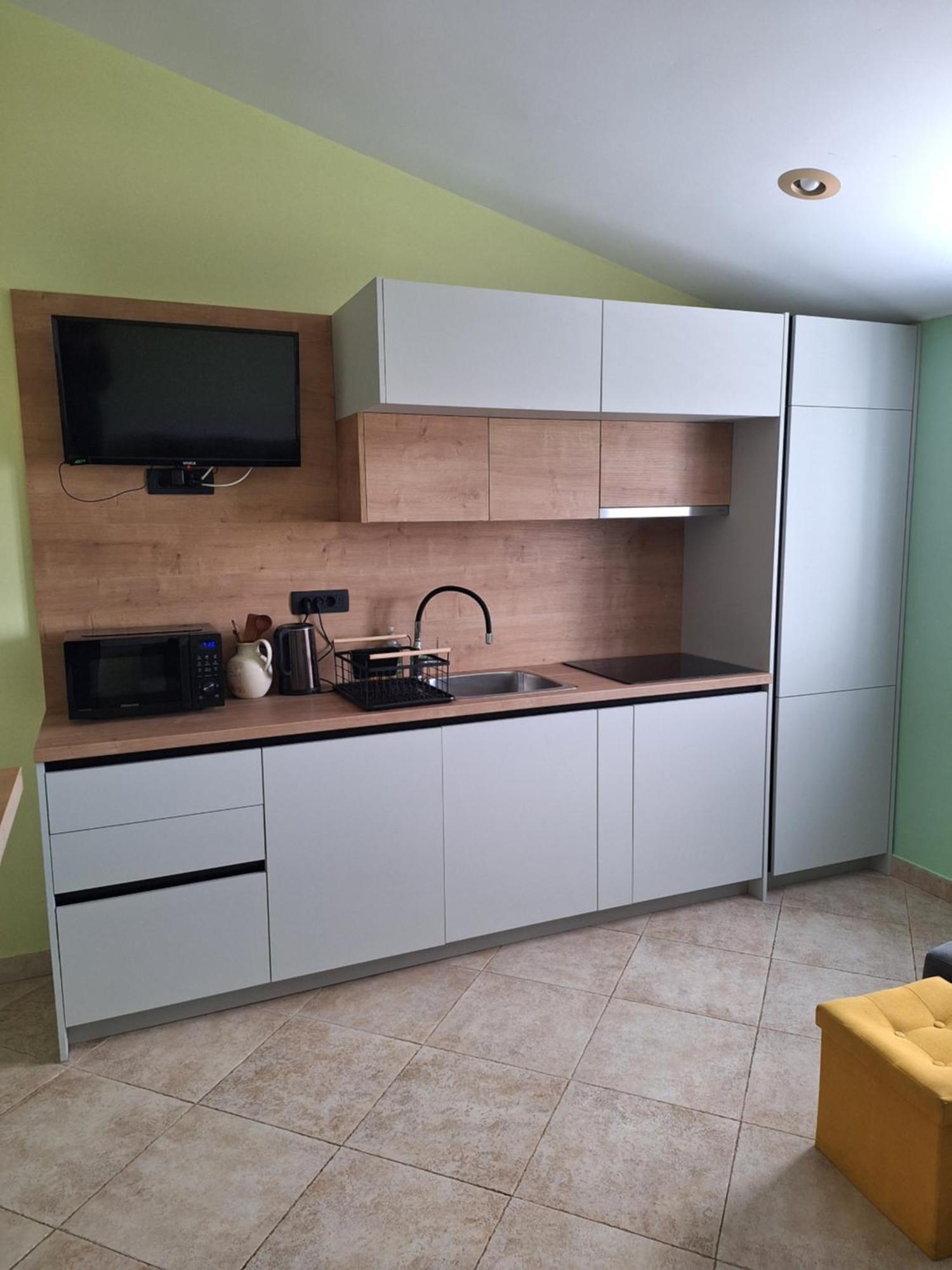Apartments Vesna Затон Екстериор снимка